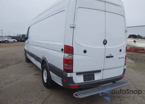 2016 Mercedes-Benz Sprinter 2500 High Roof from USA, damaged, VIN WD3PE8DD0GP247817